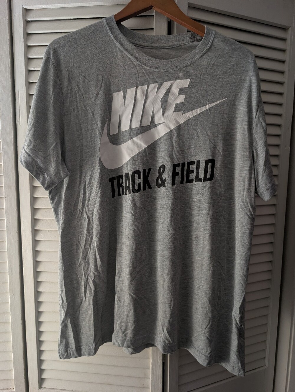 Nike Gray Track & Field Short Sleeve Tee Size 2XL